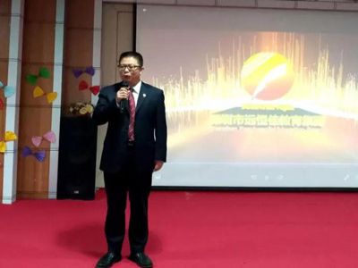場面火爆 ！重慶公學(xué)舉行初一招生活動