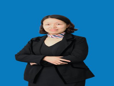 周婷頲：國際部英語教師，南京師范大學(xué)在職研究生，大學(xué)講師，原重慶一中國際部教師，21年從事英語教學(xué)，本人雅思7.5分