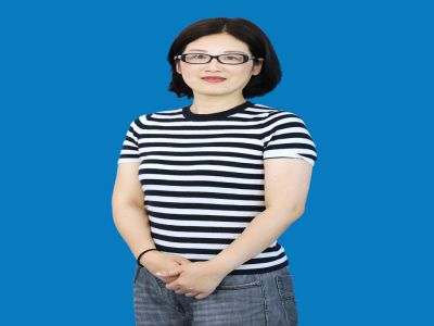 曾硯：音樂教師，高級教師，西南大學(xué)畢業(yè)，浙江省浙派名師。獲得·教育部全國音樂教教師基本功大賽二等獎，溫州市骨干教師，溫州市音樂優(yōu)質(zhì)課一等獎，溫州市藝術(shù)優(yōu)秀指導(dǎo)師，區(qū)優(yōu)秀教師，區(qū)教育系統(tǒng)工會先進(jìn)個人